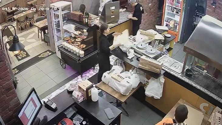 Otelde şaşkına çeviren olay! 25 restorandan aynı kişiye peş peşe sipariş: ‘Sinirden oturup pideleri yedim’