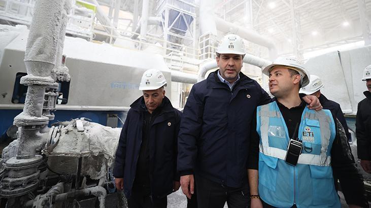 1 Mayıs’ta yatırım ve istihdam müjdesi! Bakan Bayraktar: Yarım milyar dolarlık 3 yeni yatırım geliyor