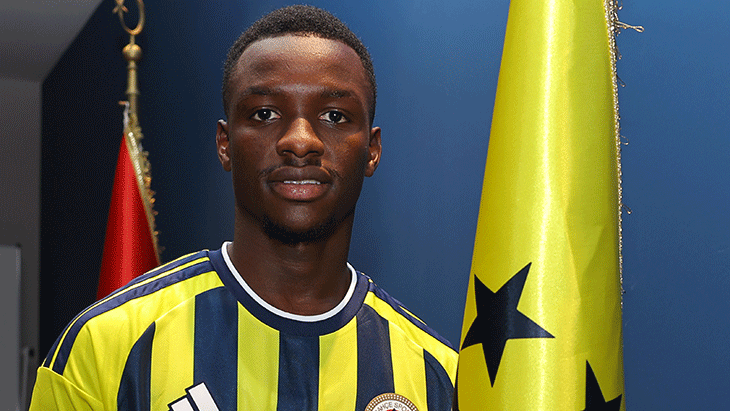 Amara Diouf, Fenerbahçe’ye 5 yıllık imzayı attı