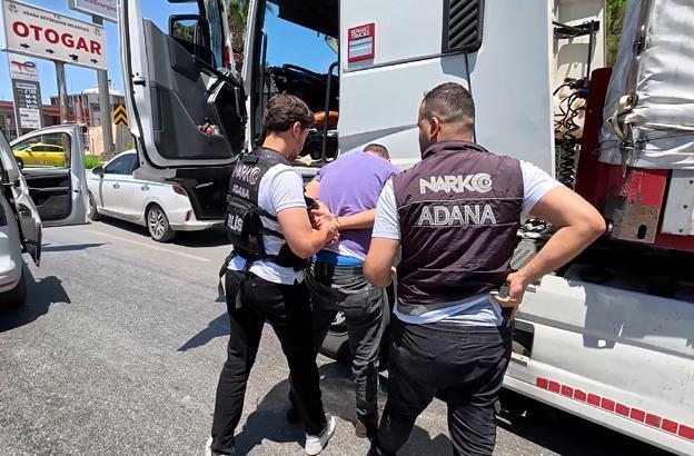 TIR’ın yükünden dev uyuşturucu sevkiyatı çıktı! 1,8 milyon hap ele geçirildi