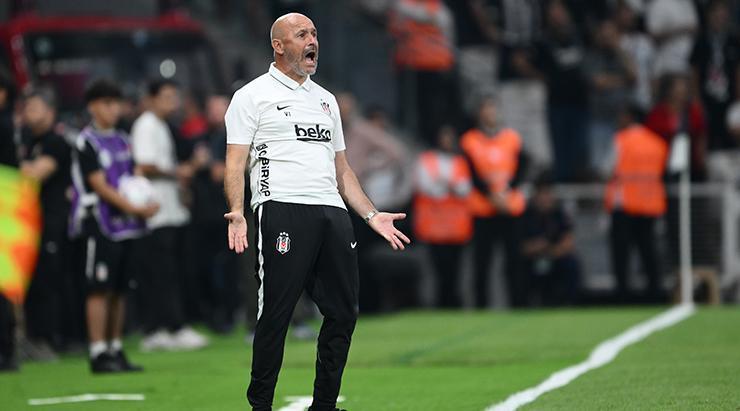 Beşiktaş’ta teknik direktör Italiano atmosferi övdü! ‘Keşke topçu olsaydım da bu sahada oynasaydım’