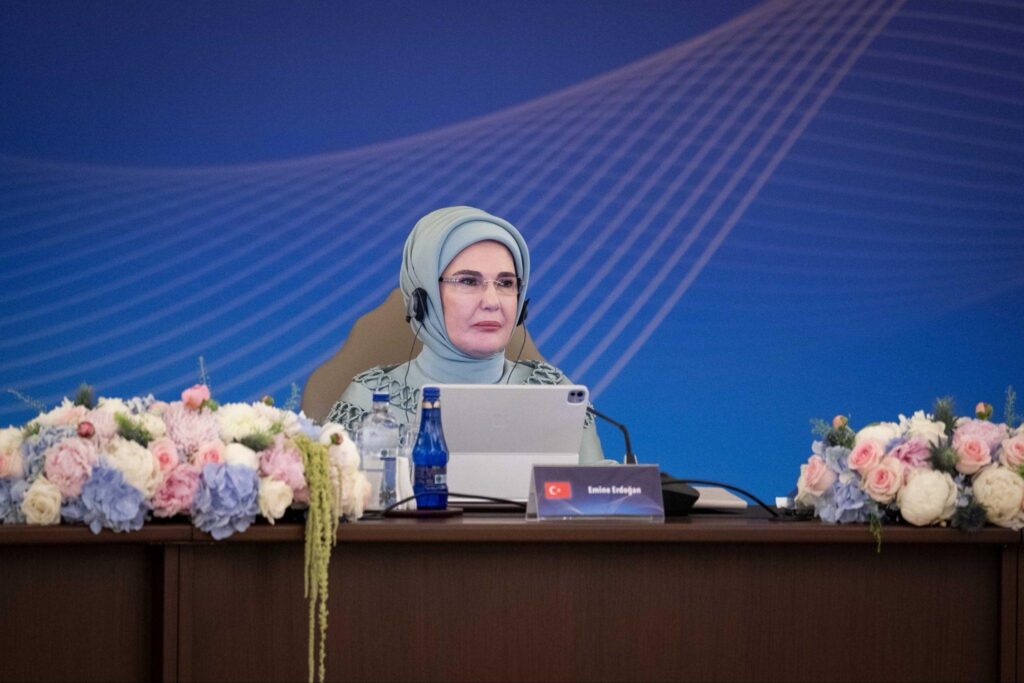 Emine Erdoğan’ın NATO marjında buluşturduğu lider eşleri ‘Çocuklar, Teknoloji ve Güvenlik’ konusunu ele aldı