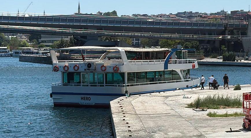 Haliç’te tekne kazası: Gemi personeli aranıyor