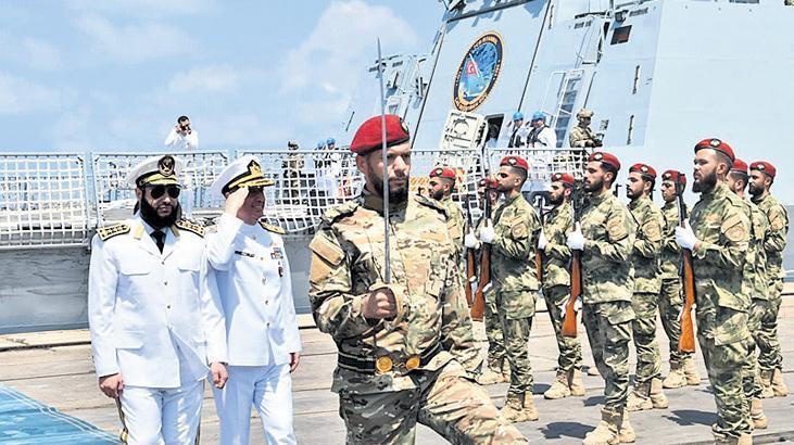Hem denizden hem havadan! Doğu Akdeniz’de ‘beyaz mesaj’