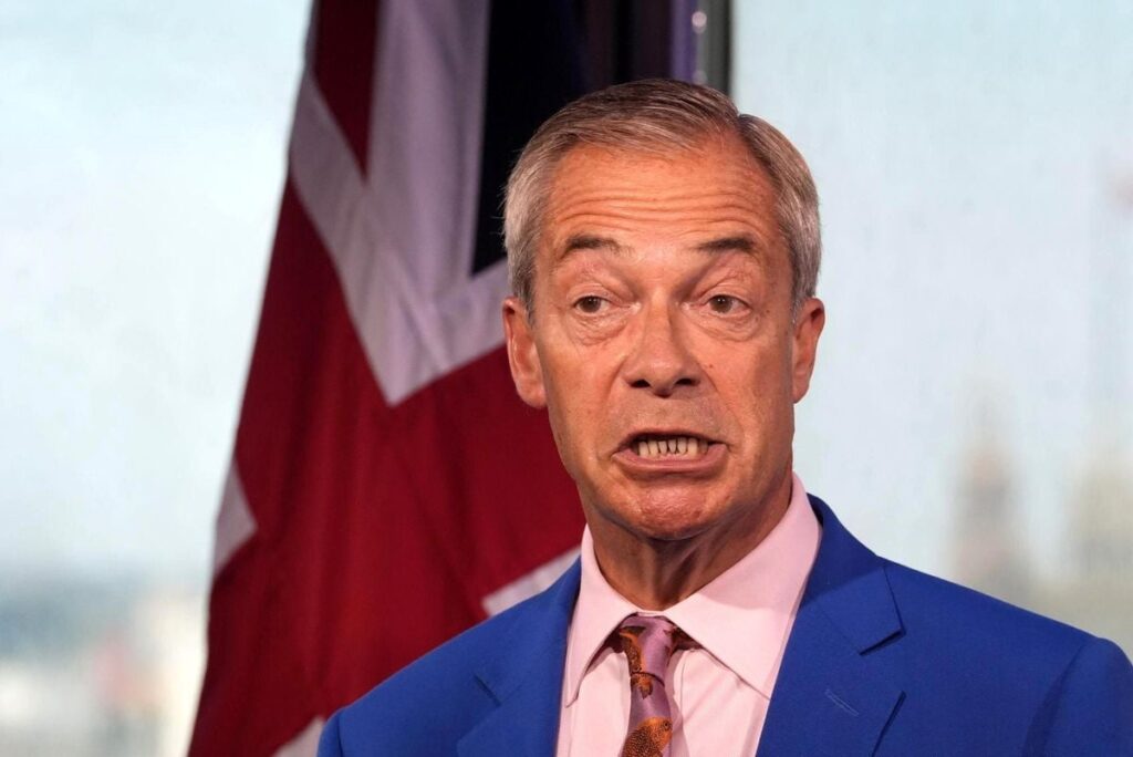 İngiltere’de göçmen karşıtı Nigel Farage milletvekilliğinden istifa etti: ‘Kararı seçmenler versin’