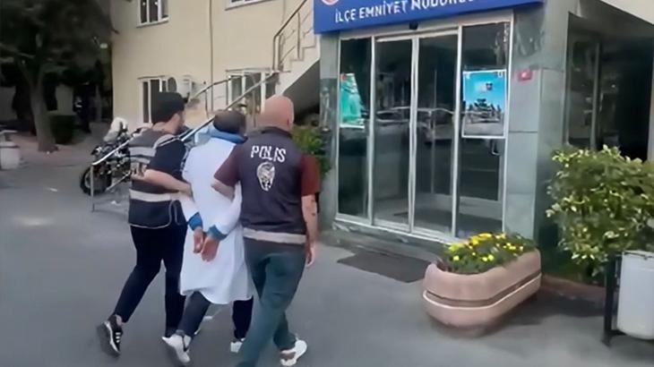 Kağıthane’deki görüntüler büyük tepki çekmişti! Türk bayrağını sökerek yere atan şüpheli tutuklandı