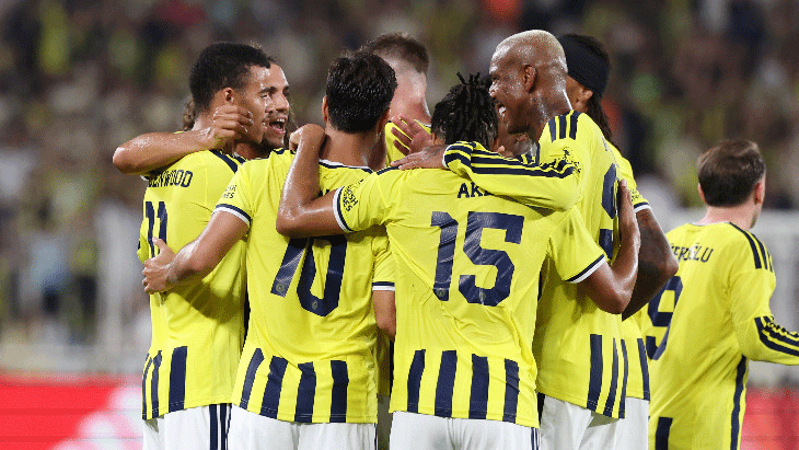 Fenerbahçe’de ayrılık rüzgarı! 3 isimle yollar ayrılıyor