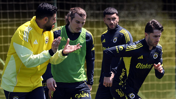 Fenerbahçe’de sürpriz gelişme! Milli yıldıza Avrupa’dan dört talip
